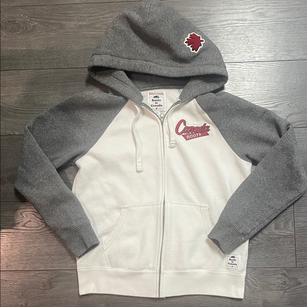 Roots Gray and white Zip-Up Jacket hoodie size small